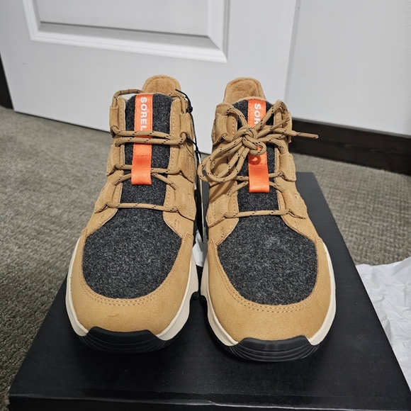 BRAND NEW CARIBOU WP - Picture 2 of 5